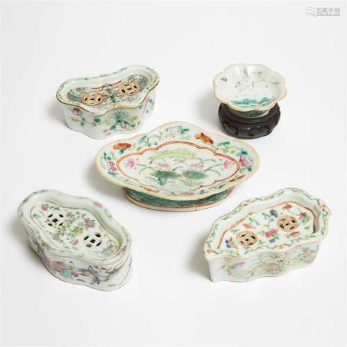 A Group of Five Famille Rose Porcelain Wares, Late Qing Dyn