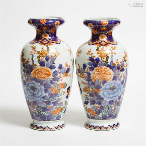 A Pair of Imari 'Birds and Flowers' Vases, Fukagawa Seiji M