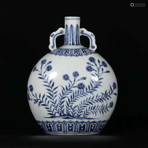 Blue and white flower pattern double ear holding moon vase