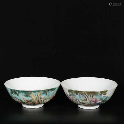 Pair of Pastel Eighteen Arhat Bowls