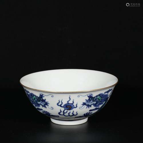 Blue and white green color double dragon pattern bowl