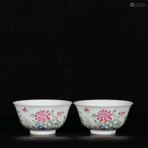 Pair of pastel flower pattern small bowls