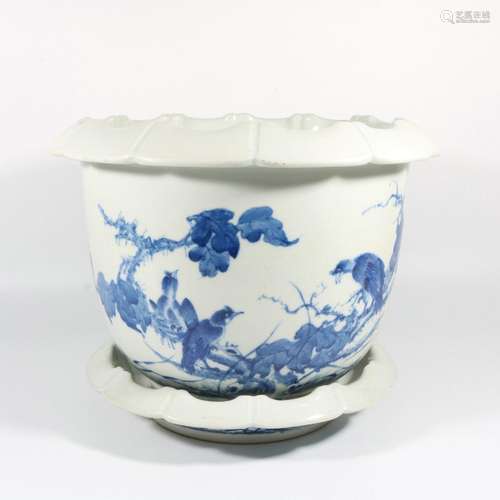 blue and white bird pot