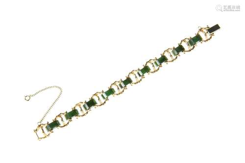 14K GOLD AND JADE BRACELET