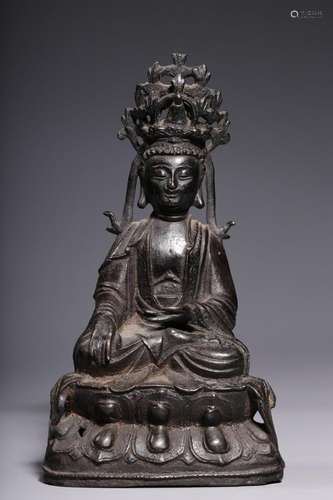 Sitting statue of Sakyamuni Buddha with jeweled crown