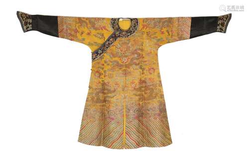 A QING YELLOW DYNASTY KESI DRAGON  ROBE