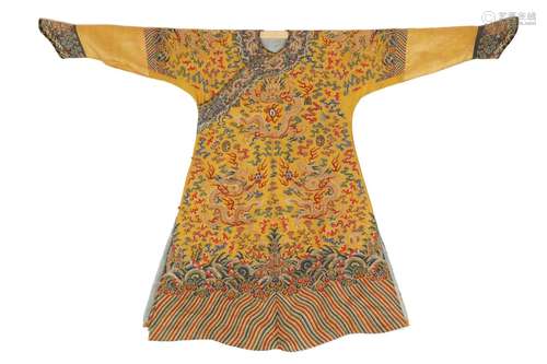 A QING YELLOW DYNASTY KESI DRAGON ROBE