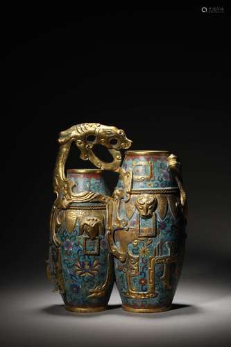 A QING QIANLONG GILT BRONZE POT