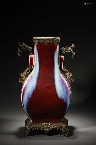 A QING VASE RED BASED