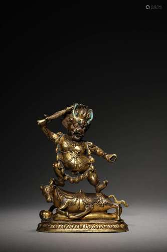 A MING GILT BRONZE BUDDA FIGURE