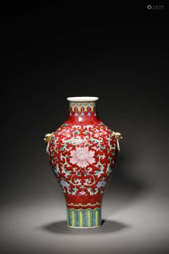 A YONGZHENG RED FLOWER VASE,ZUN