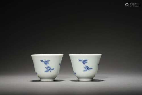 A PAIR OF QING BELL SHAPE CUPS