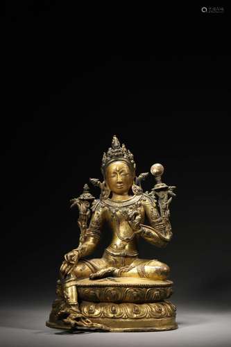 A QING GILT BRONZE BUDDA FIGURE