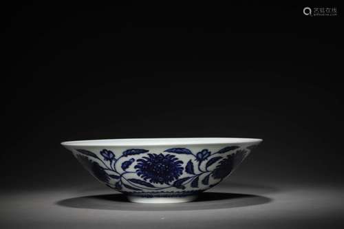 A QING QIANLONG FLORAL BOWL