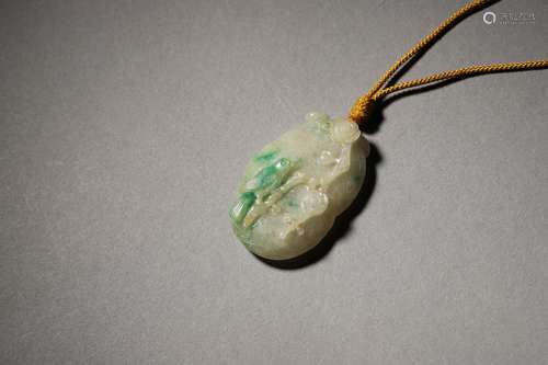 A QING JADE CARVING