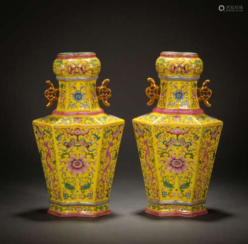 Qing Dynasty Amphora Flower Appreciation Vase