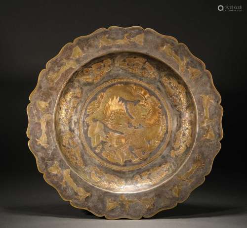 Gilt plate with unicorn pattern before Ming Dynasty