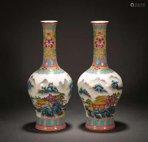 Qing Dynasty Mountain Village Long-necked Appreciation Vase