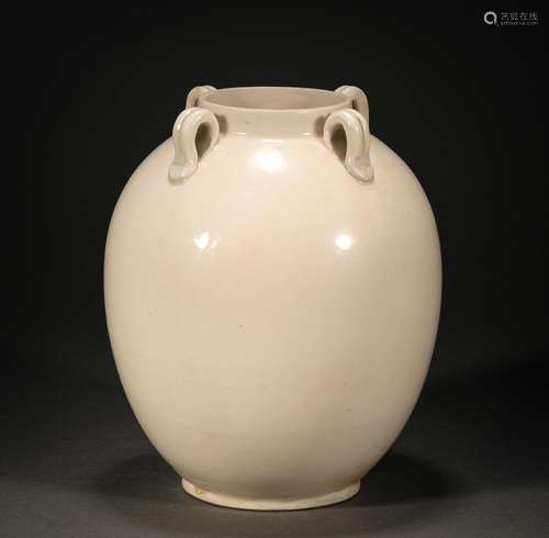 Dingyao Si ear round jar before Ming Dynasty