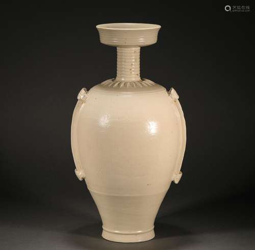 Ding kiln double-neck bottle before Ming Dynasty