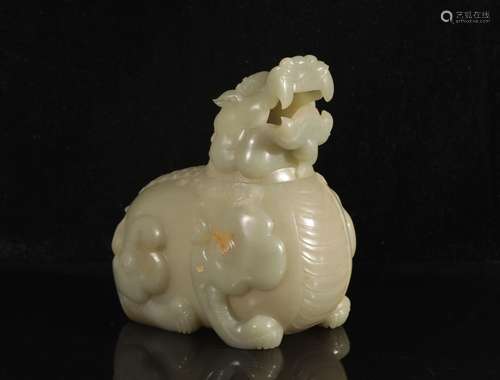 Hetian Jade Beast Aroma Diffuser in Qing Dynasty