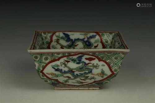 Famille Verte Floral and Dragon Square Bowl, Jiajing Mark, Q...