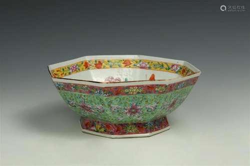 Canton Famille Rose Octagonal Floral and Bat Bowl, Late Qing...