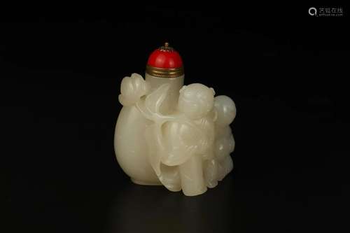 White Jade Carved Twin Boys Snuff Bottle