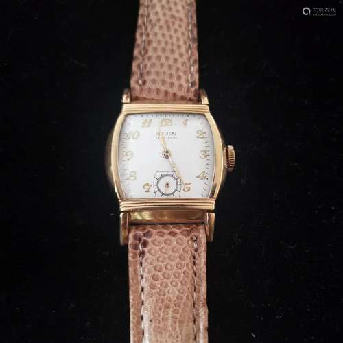 Vintage 15J Guren wristwatch with genuine reptile skin strap