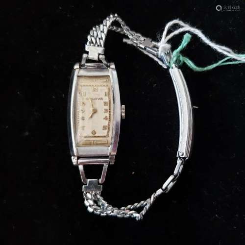 Vintage 15J Bulova ladies wrist watch