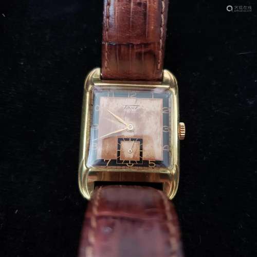 Vintage 15J Tissot men's wristwatch