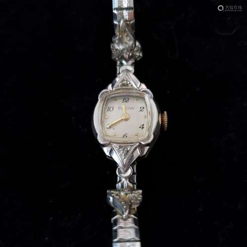 Vintage 21J Bulova ladies wristwatch