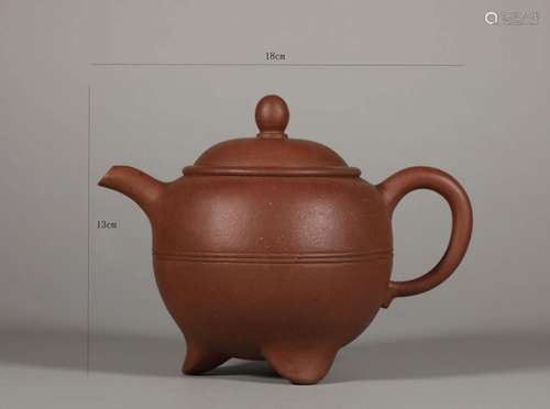 A Ming Dynasty purple clay pot