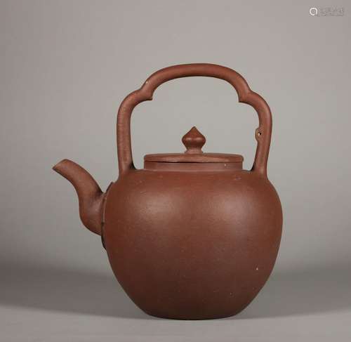 A Ming Dynasty Zhoujishan purple clay pot