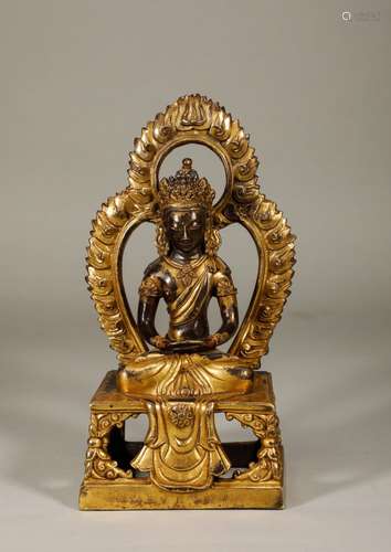 A gilded Buddha statue in the Qing Dynasty