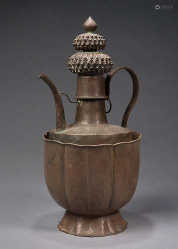 A silver wine ewer,Qing dynasty