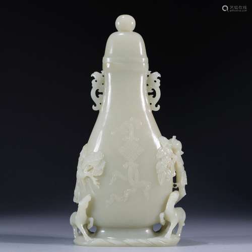 Hetian jade phoenix ear flute bottle