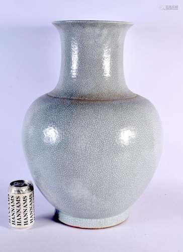 A LARGE EARLY 20TH CENTURY CHINESE GE TYPE STONEWARE VASE La...