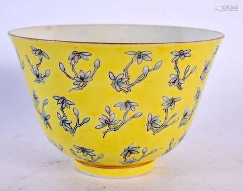 A CHINESE REPUBLICAN PERIOD YELLOW GLAZED PORCELAIN BOWL pai...