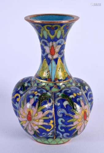 A CHINESE REPUBLICAN PERIOD CLOISONNE ENAMEL LOBED VASE. 7.7...