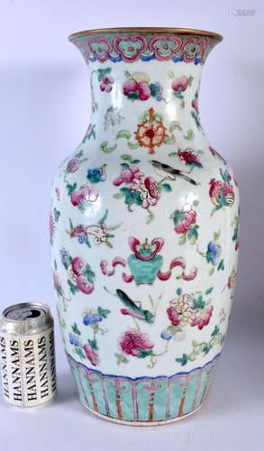 A LARGE 19TH CENTURY CHINESE CANTON FAMILLE ROSE VASE Qing. ...