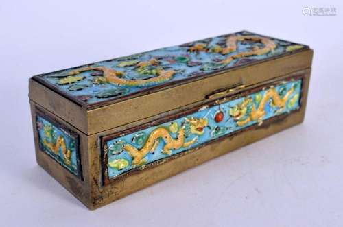 AN EARLY 20TH CENTURY CHINESE ENAMELLED BRASS BOX decorated ...