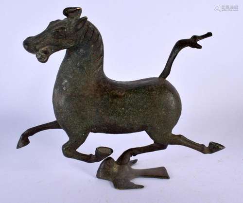 A CHINESE BRONZE MODEL OF A FLYING HORSE 20th Century. 18 cm...