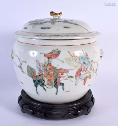 AN EARLY 20TH CENTURY CHINESE FAMILLE ROSE PORCELAIN BOWL AN...