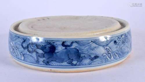 A CHINESE BLUE AND WHITE PORCELAIN INKSTONE 20th Century, pa...