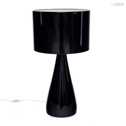 Artes Decorativas
Lampe de table en polyuréthane noir a