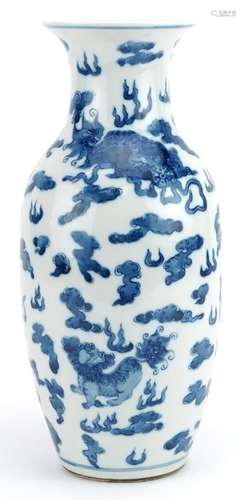 Chinese blue and white porcelain vase hand painted with drag...