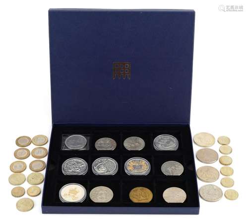 Collection of five pound, two pound and one pound coins, var...