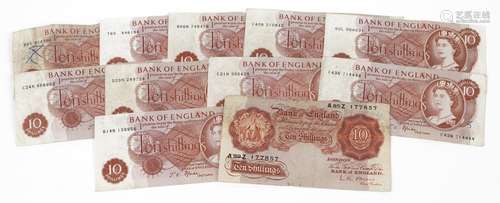 Eleven Bank of England ten shillings banknotes including Chi...