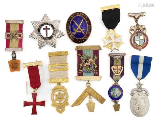 Ten masonic jewels and Knights Templar cross including unmar...